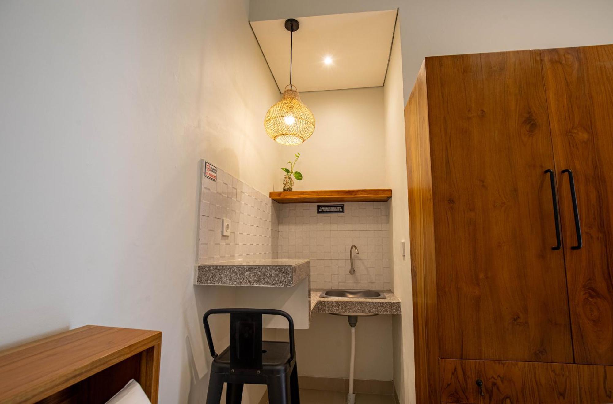 Baliem Coliving Aparthotel Jimbaran Exteriör bild