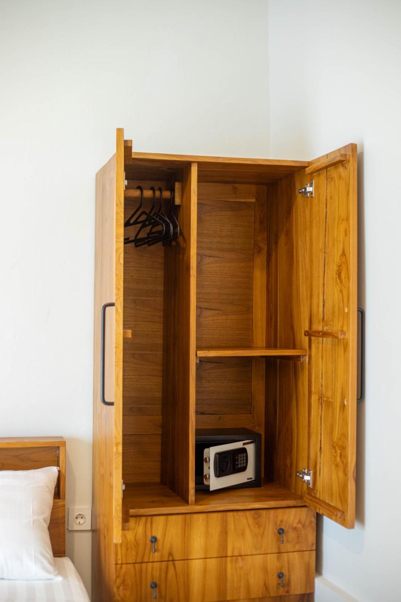 Baliem Coliving Aparthotel Jimbaran Exteriör bild